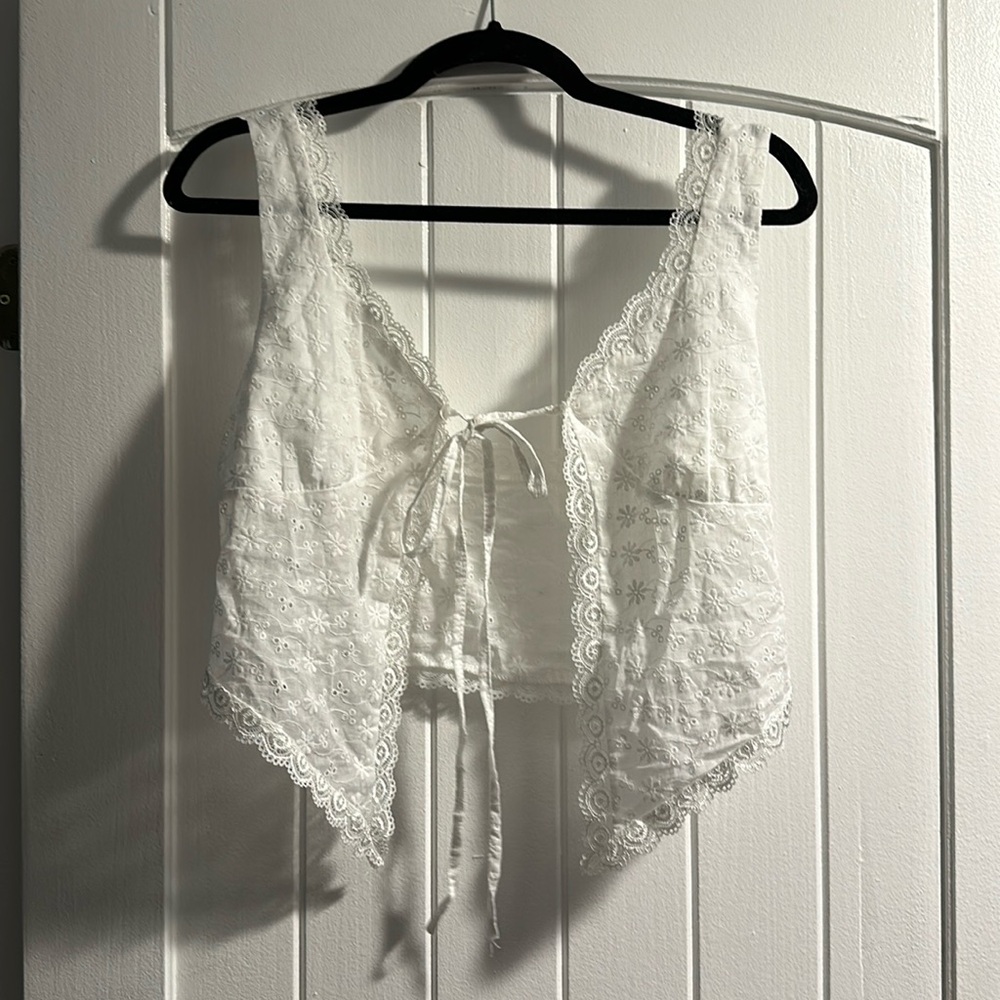 Cute White Lace Top!